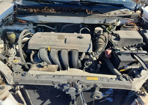 2004 Toyota Corolla Matrix Base z USA, uszkodzony, nr VIN 2T1LR32E44C168717